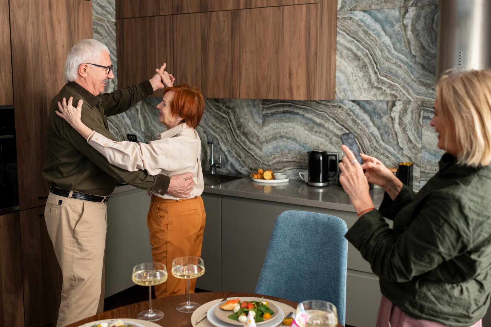 The Ultimate Entertainer’s Kitchen – Why Extensions Are Perfect for Hosting
